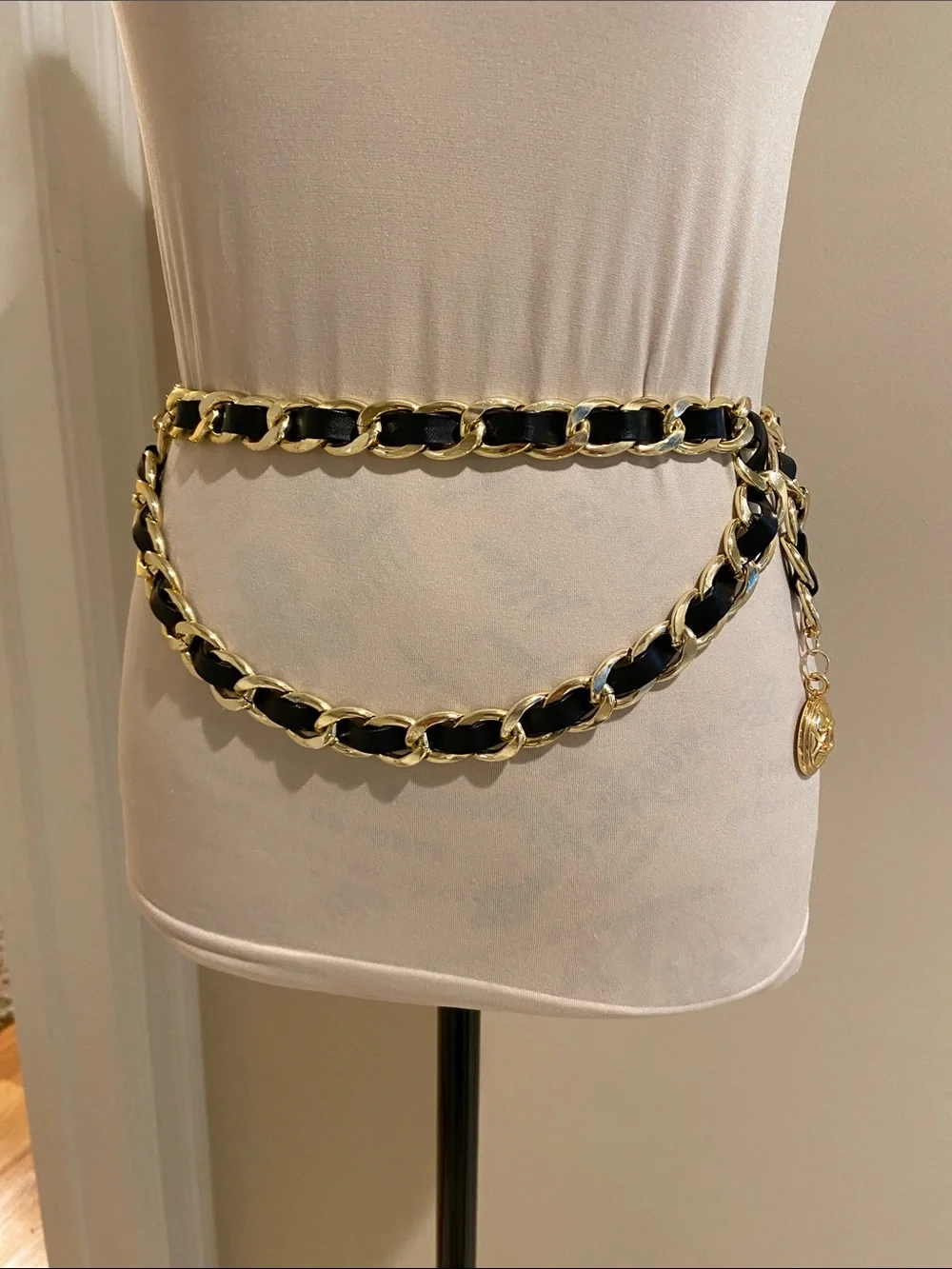 Link Gold /leather Chain And Chanel Coin Round Charm